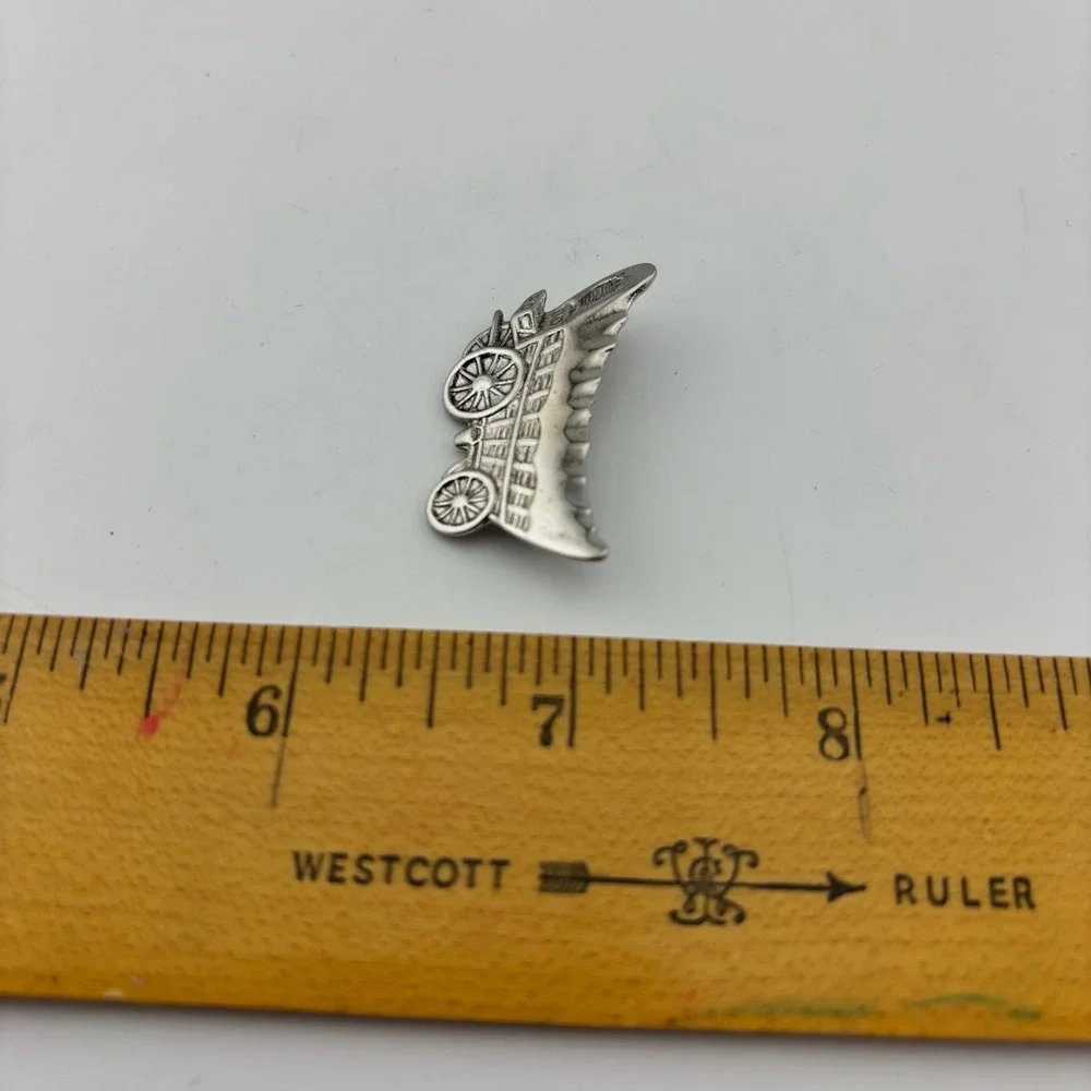 Vintage Covered Wagon Brooch Silver‎ Tone Western Pioneer Vintage